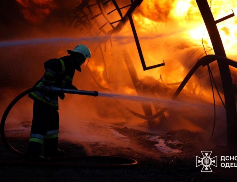 Росія атакувала портову інфраструктуру Одещини