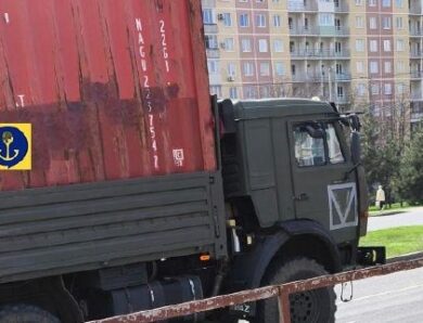 Росія доставляє “таємничі” контейнери з Ростова до Бердянська – Андрющенко