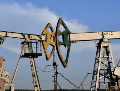 Росія рекордно скорочує видобуток нафти через атаки дронів – ЗМІ