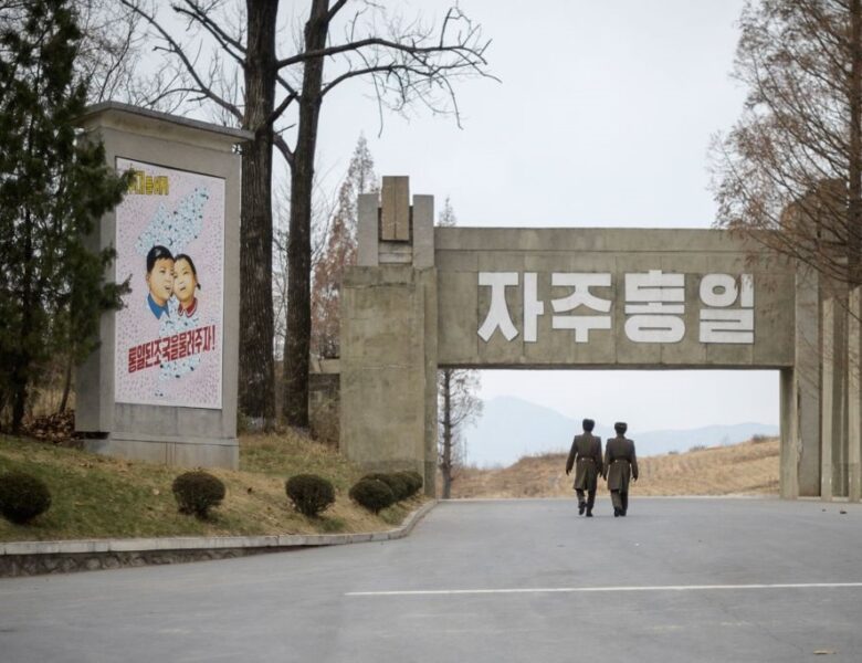 Росія заборонила фільм про втечу з КНДР