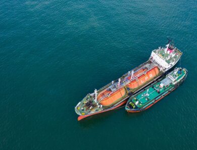 Росія збуває підсанкційний СПГ із 40% знижкою – ЗМІ