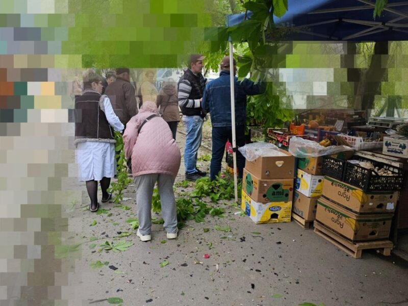 Росіяна вдарили по Херсону, троє поранених