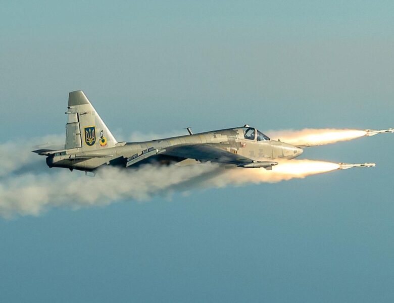 Росіяни штурмують по всій лінії фронту – Генштаб