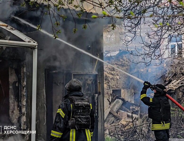 Росіяни вкрили вогнем Херсон, троє загиблих