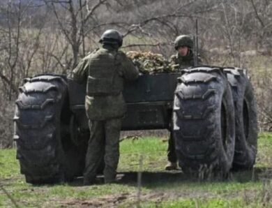 Росіяни вперше “засвітили” на фронті всюдихідний Челнок