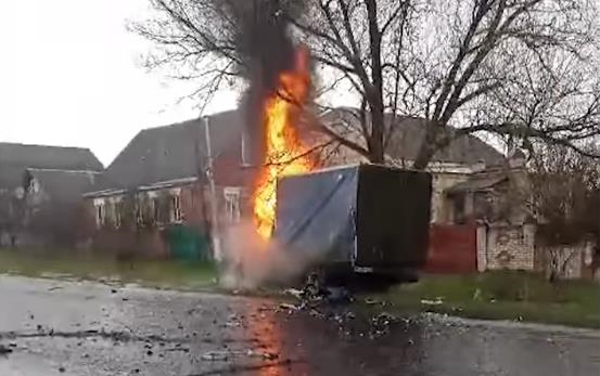 Російський дрон спалив авто з водієм на Харківщині