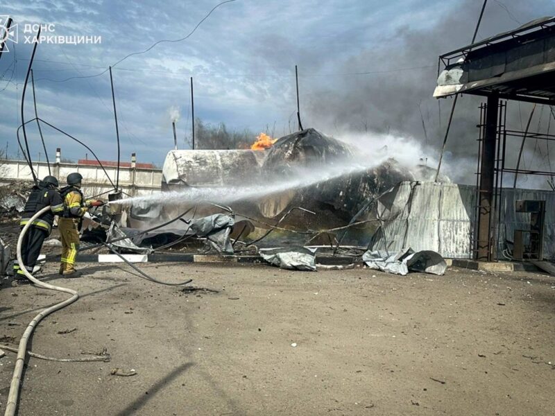 Російський дрон влучив у заправку на Харківщині