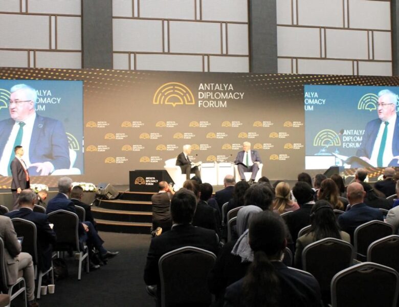 Сибіга закликав ЄС зняти “орбанівську блокаду”