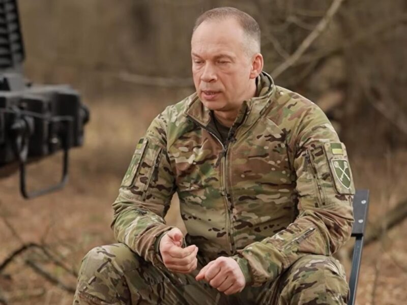 Сирський пояснив, чи замінять штурмові війська десантників