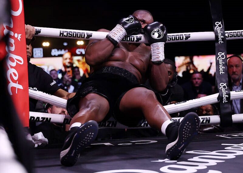 Стало відомо, чи покарають рефері бою Вайлдер – Чісора