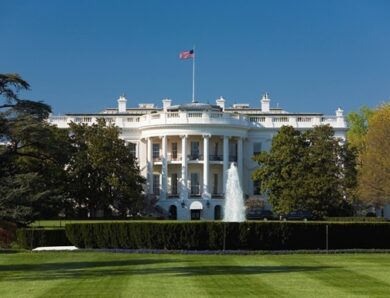 Суд призупинив проєкт Трампа з будівництва бальної зали у Білому домі