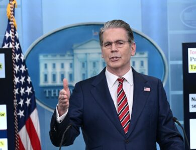 Тепер офіційно: США поновили санкції на нафту РФ