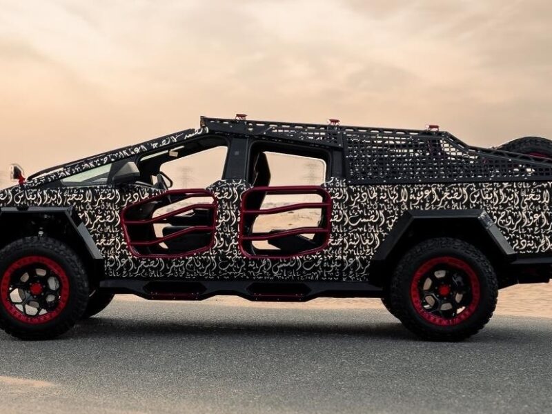 Tesla Cybertruck отримав екстремальну версію без дверей для бездоріжжя