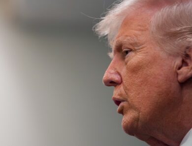 Трамп погодився припинити бомбардування Ірану