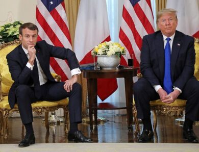 Трамп висміяв Макрона та його дружину, президент Франції відповів