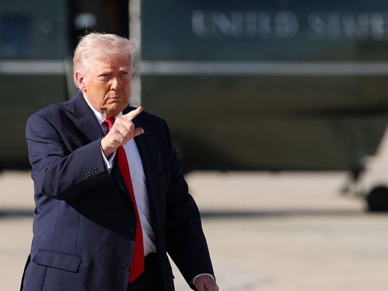 Трамп заявив про “цілковитий контроль” над Ормузькою протокою