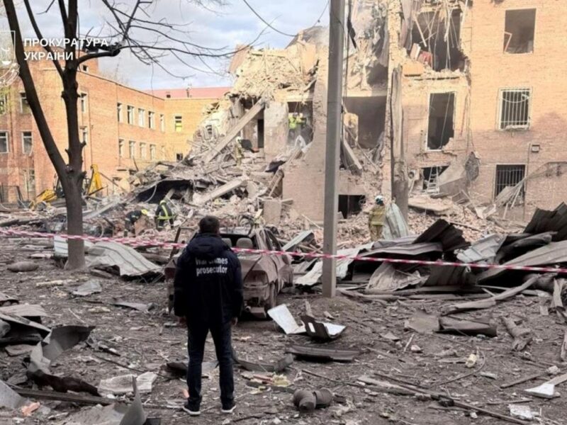 У Дніпрі знайшли загиблих під завалами