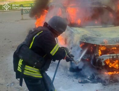 У Херсоні через атаку дронів постраждали щонайменше п’ятеро осіб