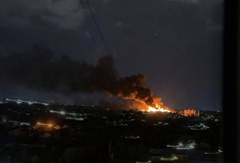 У Луганську після БПЛА пожежа і перебої зі світлом