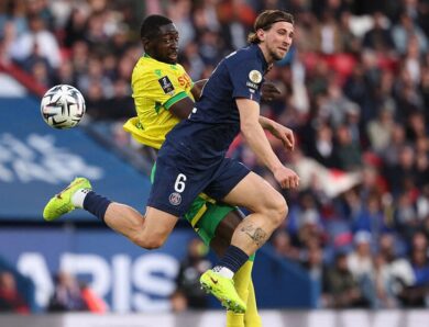 У матчі з Нантом Забарний отримав жовту картку: буде дискваліфікація