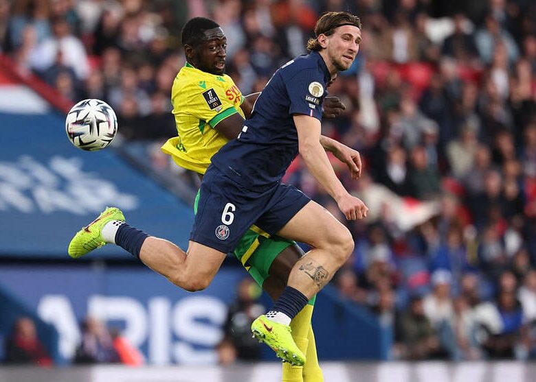 У матчі з Нантом Забарний отримав жовту картку: буде дискваліфікація