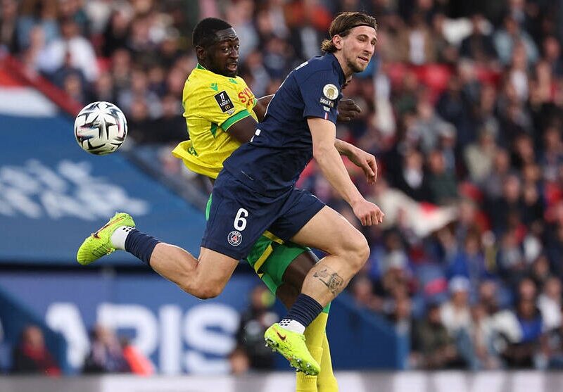 У матчі з Нантом Забарний отримав жовту картку: буде дискваліфікація