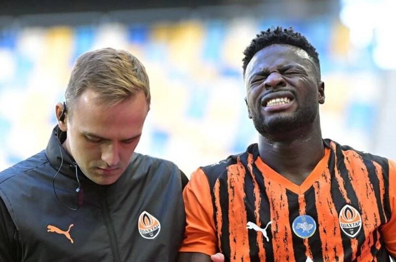 У матчі з Рухом Обах травмував плече