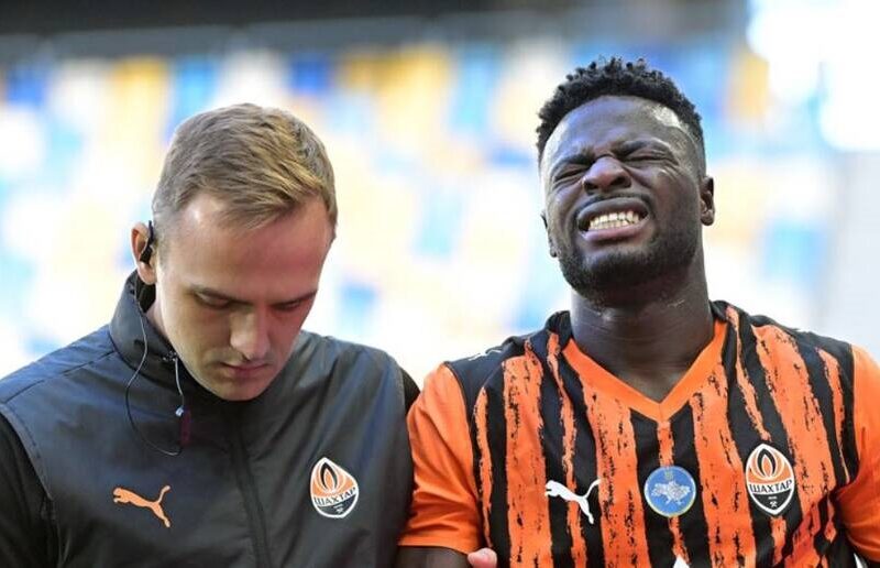 У матчі з Рухом Обах травмував плече