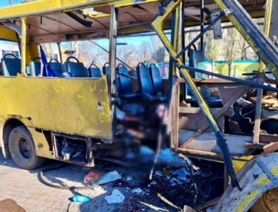 У Нікополі росіяни обстріляли автобус: троє загиблих