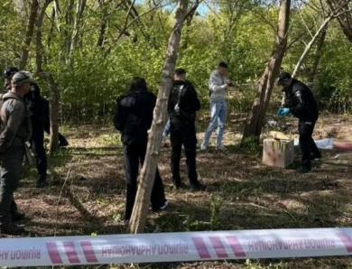 У парку Львова знайшли сумку з тілом немовляти