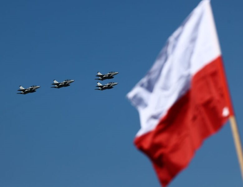 У Польщі активували авіацію через удари РФ по Україні