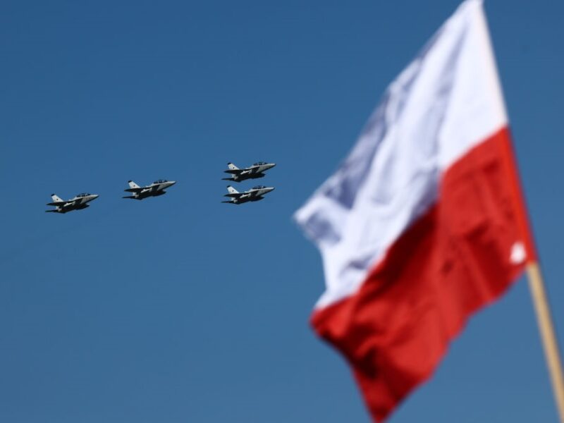 У Польщі активували авіацію через удари РФ по Україні