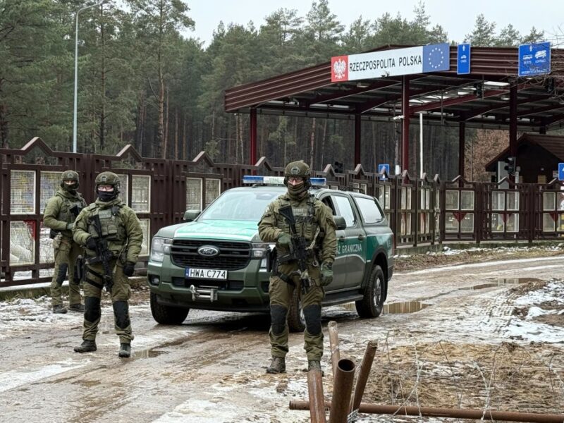 У Польщі затримали контрабандистів, які запускали дрони з Білорусі
