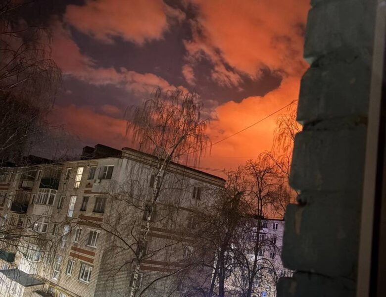 У російському Кстово БПЛА “підпалили” НПЗ Лукойл