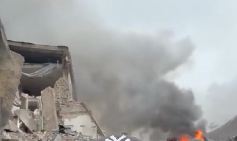 У Словʼянську через обстріли зруйнований навчальний заклад, є постраждалі