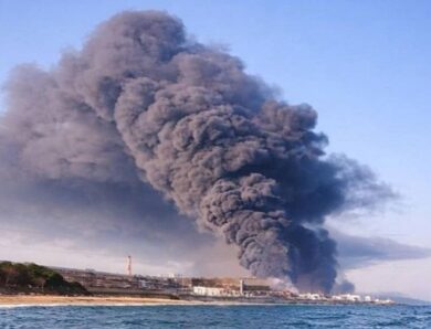 У Туапсе пожежа на НПЗ не вщухає вже п’яту добу