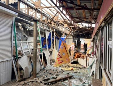 Удар по ринку в Нікополі: кількість поранених зросла