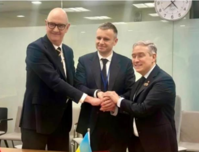 Україна домовилася про відтермінування держборгу