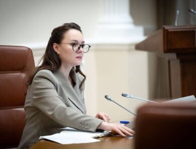 В Україні стартують виплати для пенсіонерів та вразливих категорій