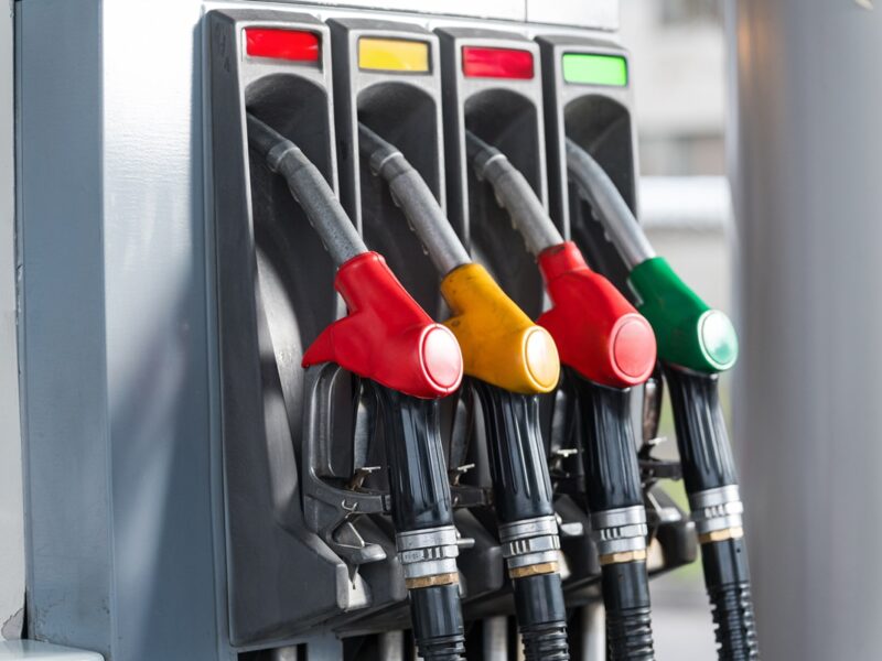 В Україні знизилися ціни на пальне