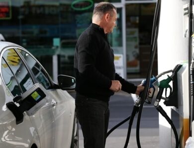 В уряді анонсували зниження цін на АЗС