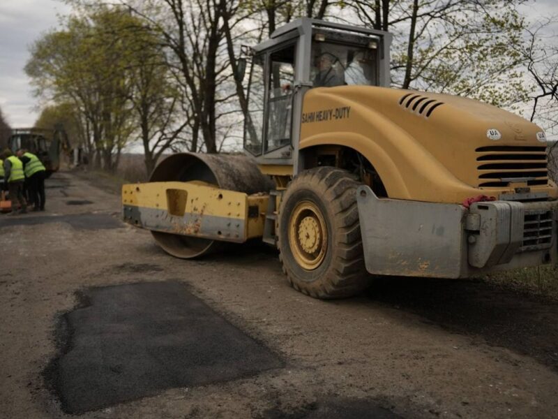 В Уряді заявили про рекордні темпи ремонту доріг