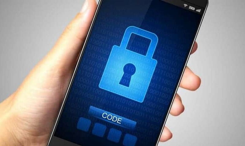 Ваш телефон можуть зламати за одну хвилину: 12 способів захисту