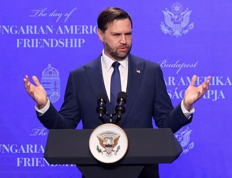 Венс розкритикував “торги” між Україною і Росією