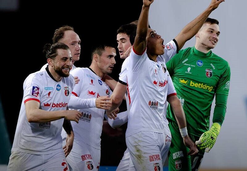 Верес перемагає Оболонь завдяки неуважності воротаря