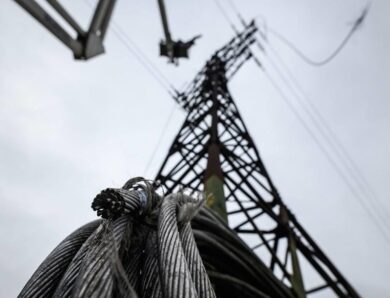 Відключення світла охопили 13 областей України