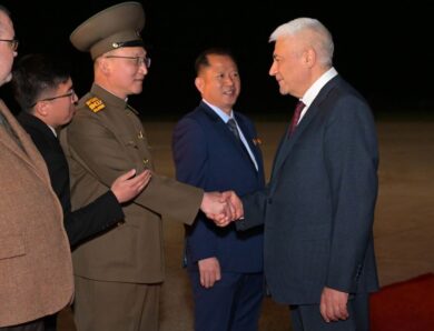 Всеосяжне стратегічне партнерство: головний силовик РФ приїхав до КНДР