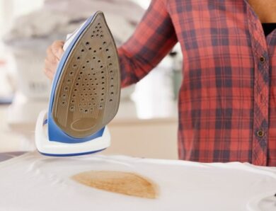 Як почистити праску вдома – перевірені способи