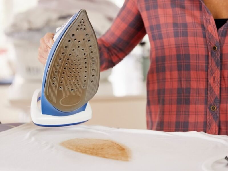 Як почистити праску вдома – перевірені способи