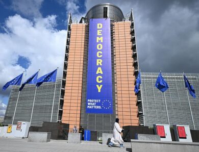 ЄС розглядає суворіші податкові умови для Києва на кредит в &euro;90 млрд – ЗМІ